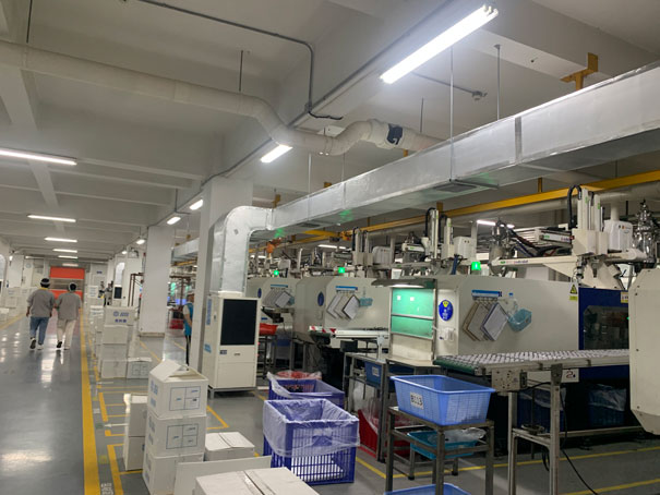 工業省電空調應用于注塑廠車間降溫