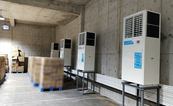 雞蛋倉儲倉庫制冷降溫，應用蒸發(fā)冷省電空調(diào)-立式軸流柜機